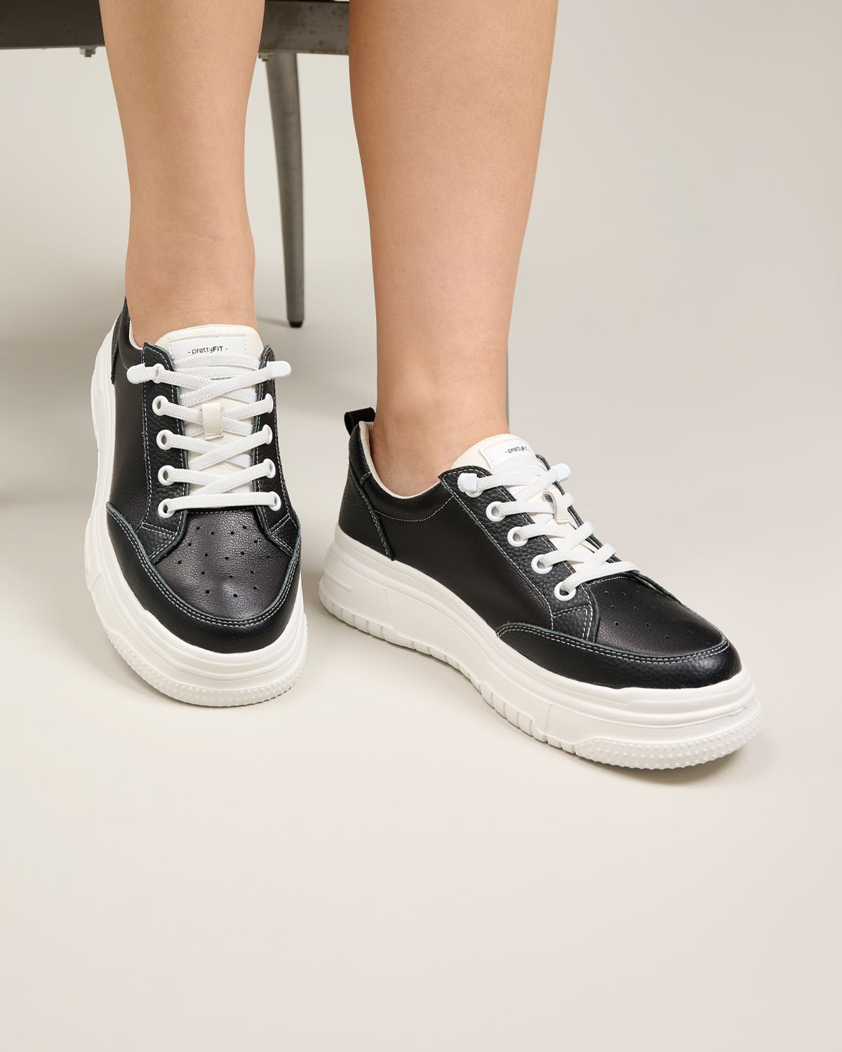 Charisse Sneakers