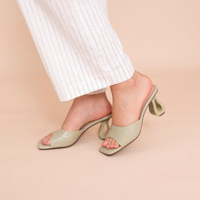 Tamela Sandals